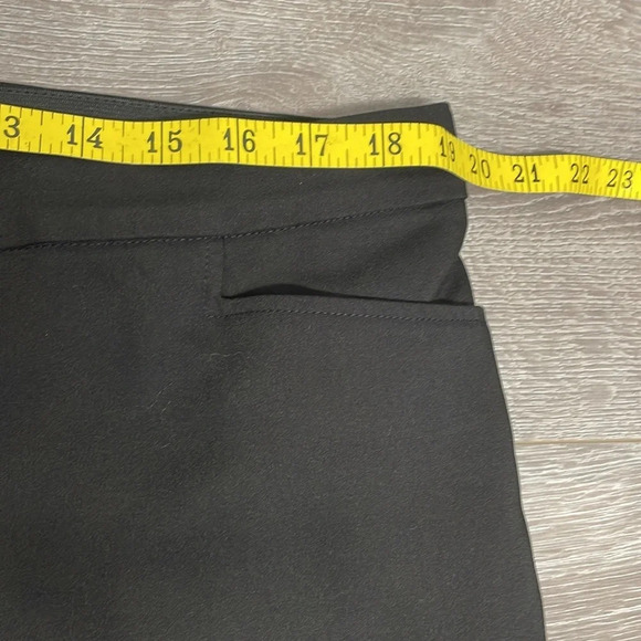 Rafaella Curvy Black Lightweight Satin Twill Ankle Pant 16 - Picture 4 of 12